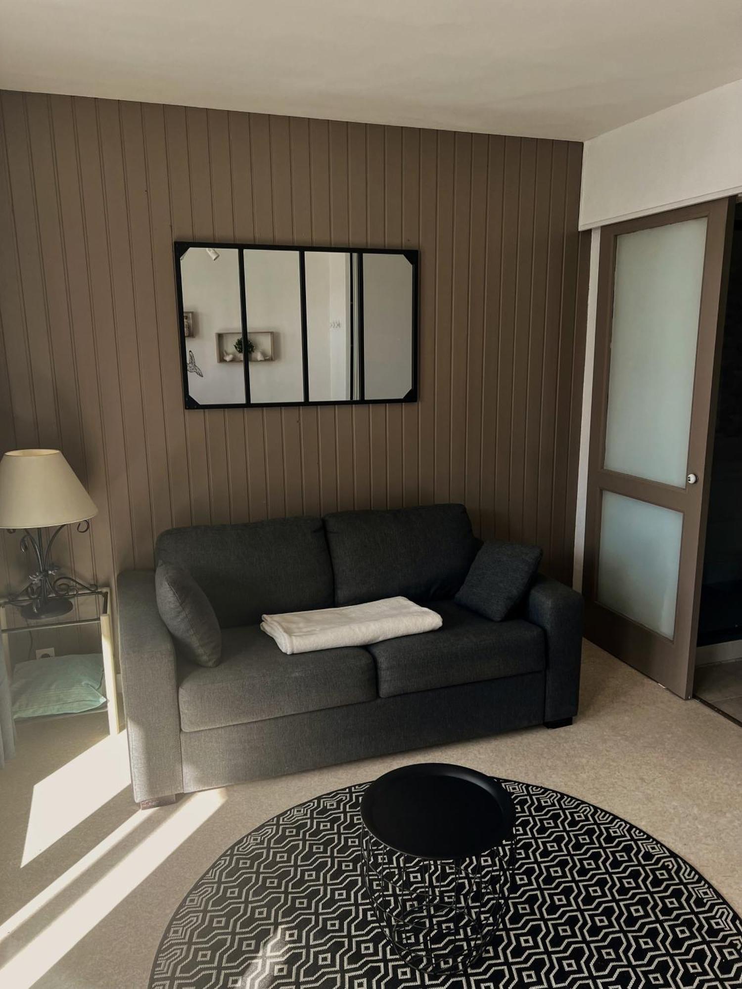 Апартаменты Studio Vue Sur Mer Avec Veranda - Роскоф Экстерьер фото